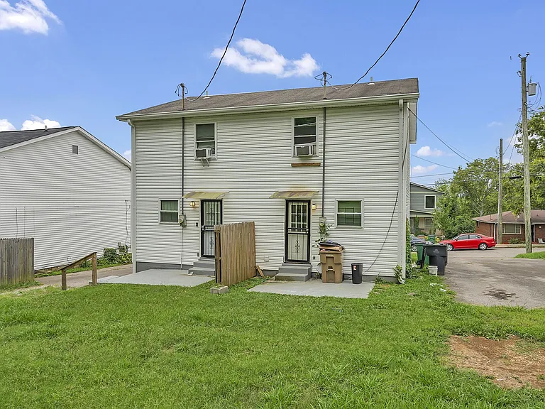 3226 Lincoln Ave — Photo 13