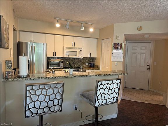 5th image of 8950 Colonnades Ct E APT 821