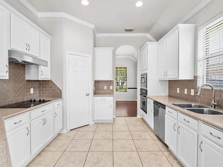 25609 Peppermill Creek Dr — Photo 14