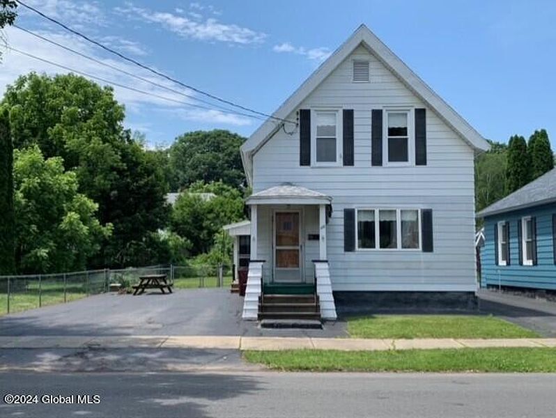 3rd image of 48 Saratoga Boulevard
