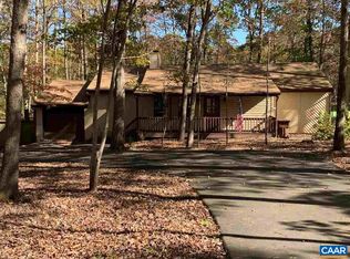 3 Oak Ter, Palmyra, VA 22963