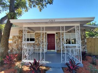 1305 E Giddens Ave, Tampa, FL 33603