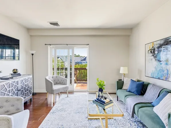 501 Commerce Dr Unit 4306, Braintree, MA 02184