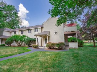 141 Monmouth Way, Halfmoon, NY 12065