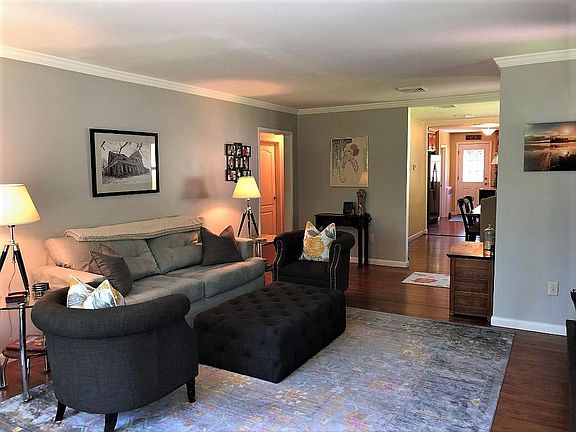 3rd image of 116 Sedgewick Park