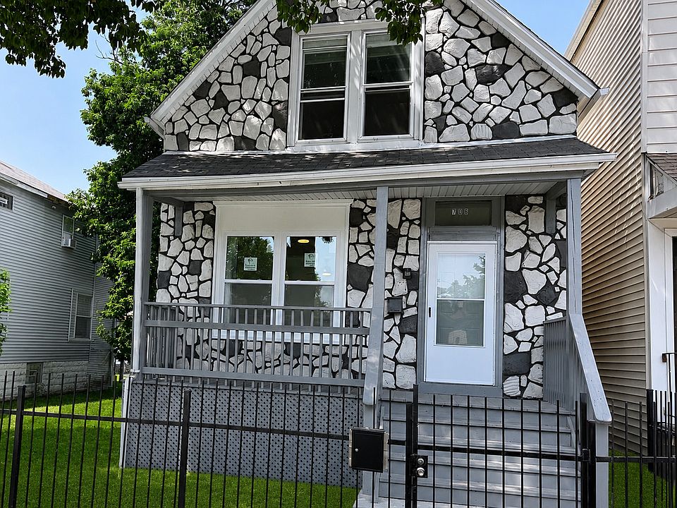1st image of 706 W 81st St
