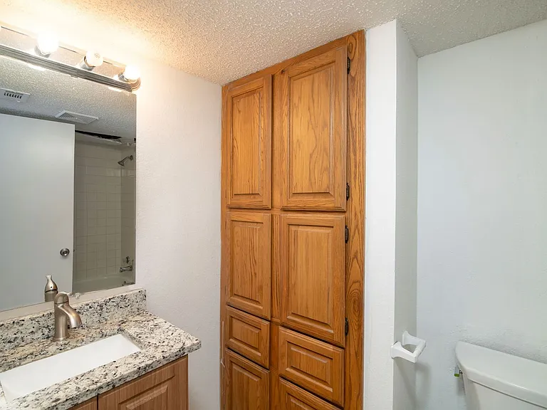 East Landing Townhomes — Photo 19