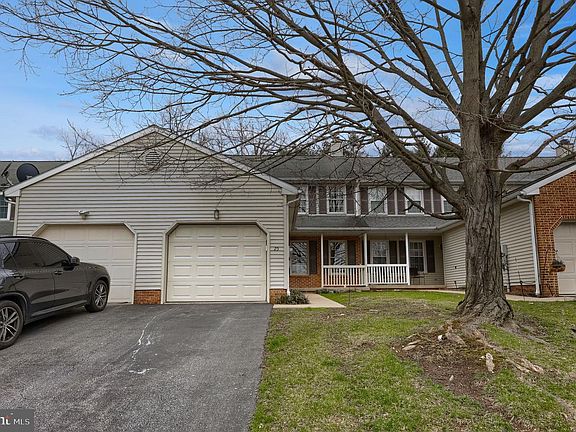 3rd image of 25 Greythorne Rd