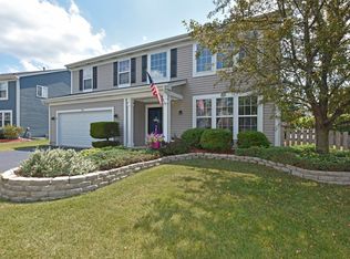 1350 Chesterfield Ln, Grayslake, IL