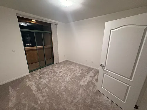 144 S 3rd St #524 Photo 1