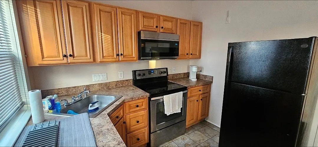 2 bed, 950 sqft, $2,300 — Photo 3
