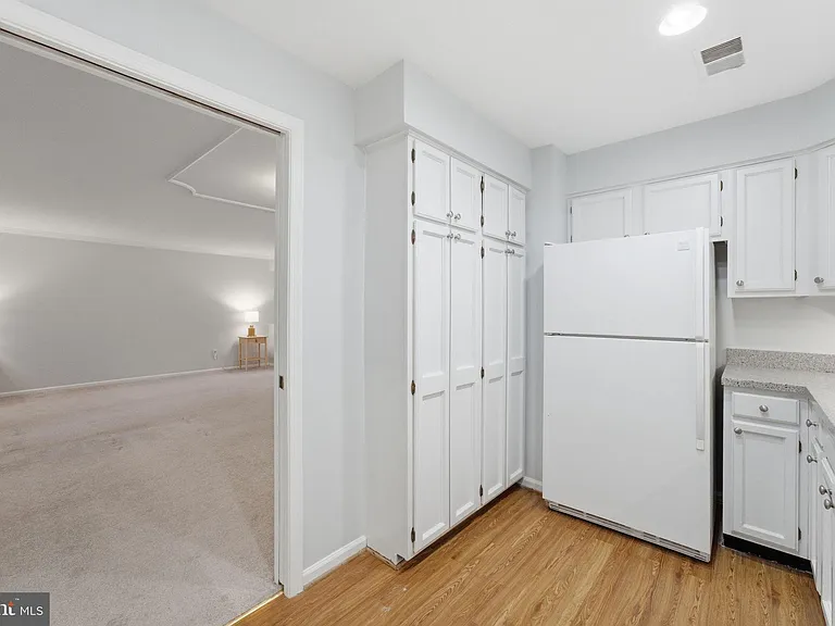 5705 Brewer House Cir #T2 — Photo 12