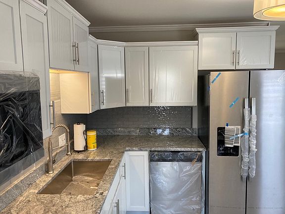 2nd image of 7361 Smithfield Ave