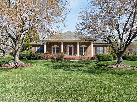2nd image of 4801 Sherborne Dr