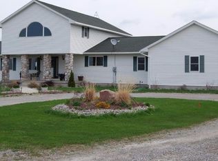 6745 Mackinaw Rd, Bay City, MI 48706