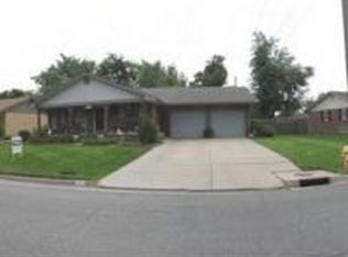 707 W 25th Ave, Hutchinson, KS 67502