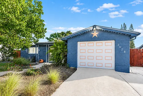 3628 Holiday Lake Dr Photo 1