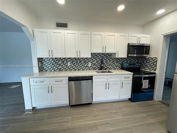 2nd image of 1601 NE 179th St #1601