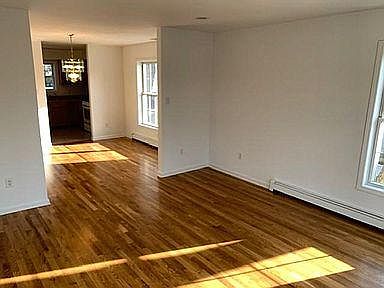 2nd image of 7688 Meadow St