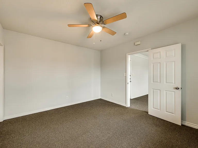 1508 N Peak St — Photo 18