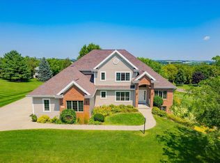 7356 Summit Ridge Rd, Middleton, WI 53562