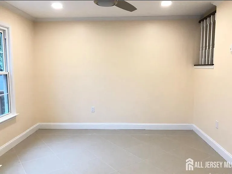 1 Mochen Ct — Photo 5
