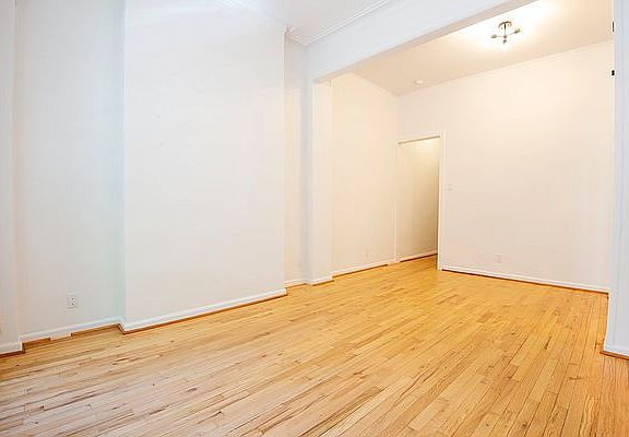 5th image of 38 Newel St #1
