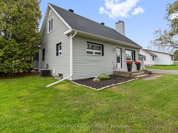 4th image of 1055 County Road 15 Rd