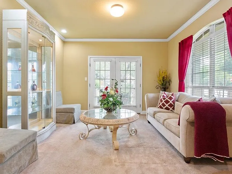 1442 River Forest Dr — Photo 5