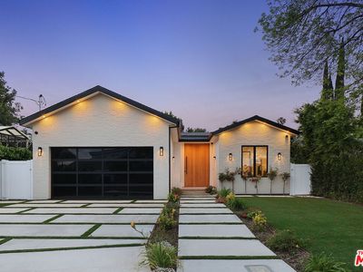 15442 Camarillo St, Sherman Oaks, CA, 91403