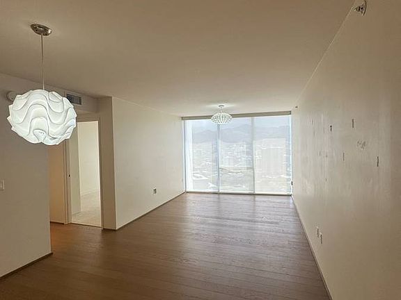 4th image of 888 Kapiolani Blvd #4211