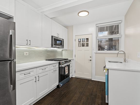 5th image of 5004 W Newport Ave #1