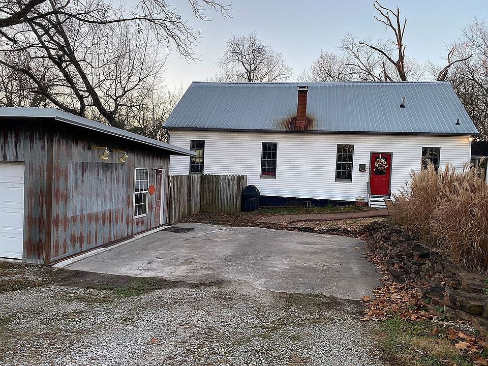 1st image of 104 Pearl Ave