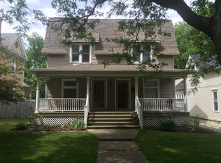 422 W 4th St, Rochester, MI 48307