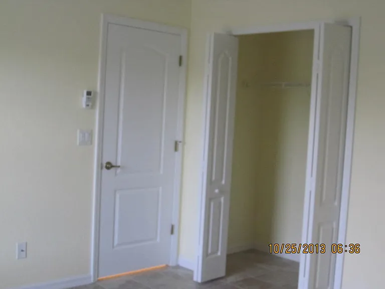 4509 SW 20th Pl — Photo 15