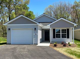 119 Aaliyah Ln, Radford, VA 24141