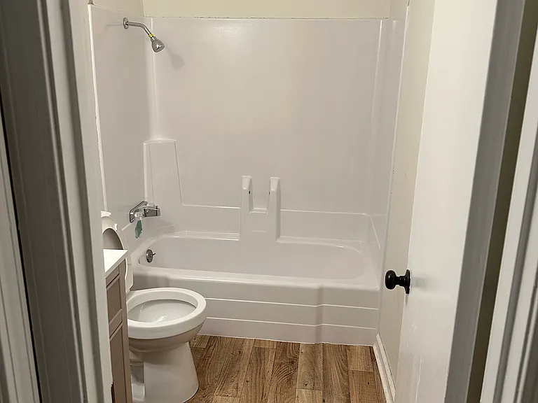 1712 Northwoods Dr — Photo 5