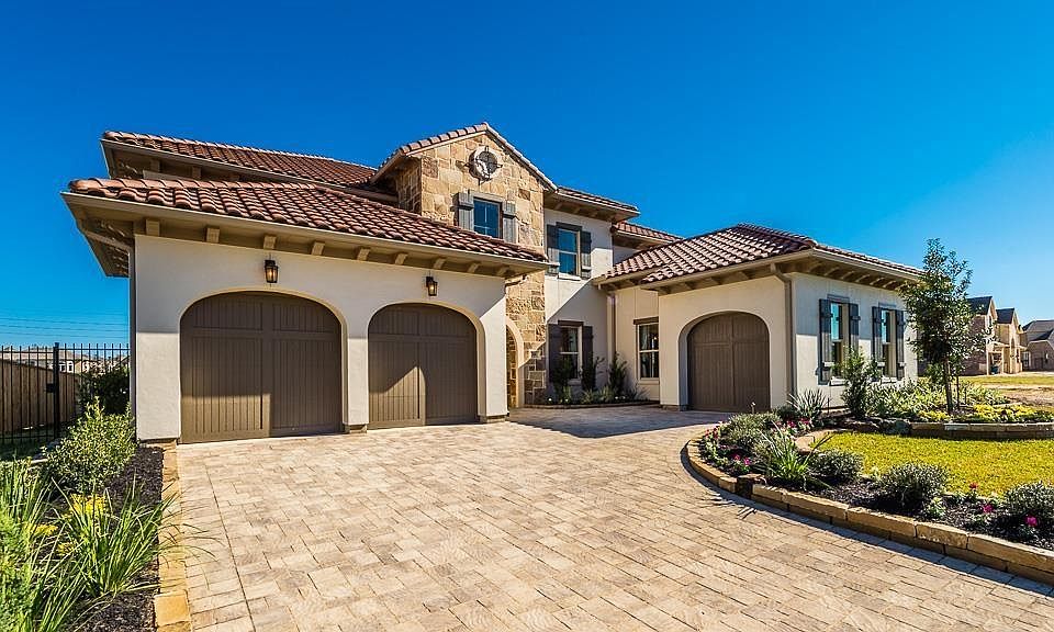 1st image of 46 Jaden Oaks Pl