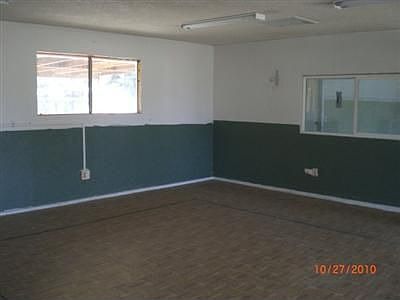 3rd image of 4765 W Shields Ave