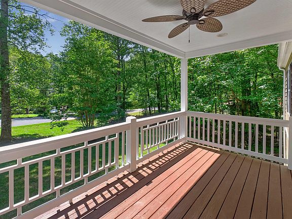 5th image of 14 Shiloh Ct