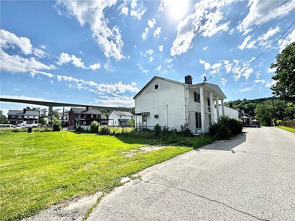 4th image of 3072 3rd St