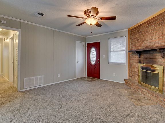 3rd image of 2405 Southdale Dr