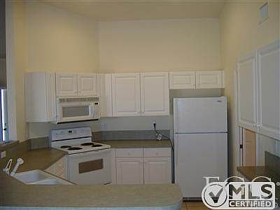 5th image of 2102 NW 8th Pl