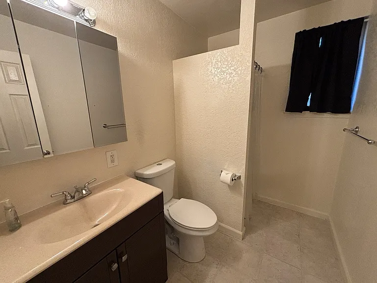 930 Darlington Ave — Photo 8