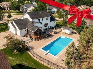 4624 Chestnut Ridge Rd NE, Cedar Rapids, IA 52411