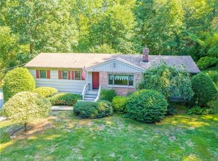 60 Stony Hill Rd, Ridgefield, CT 06877