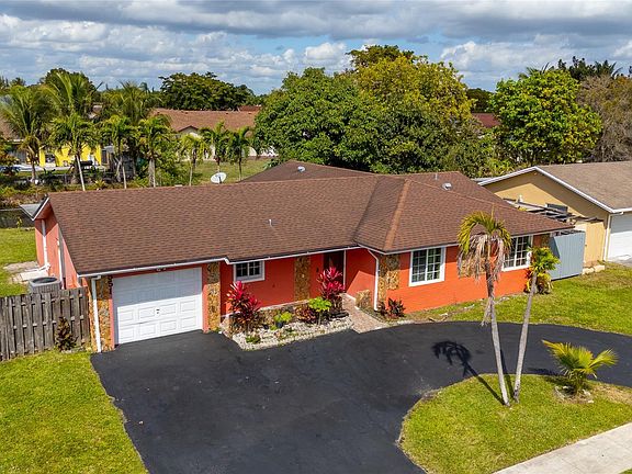 5th image of 8551 NW 50th Street