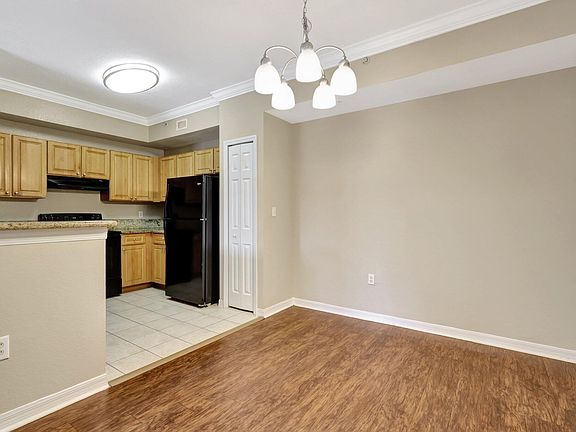 5th image of 15055 Michelangelo Boulevard #201