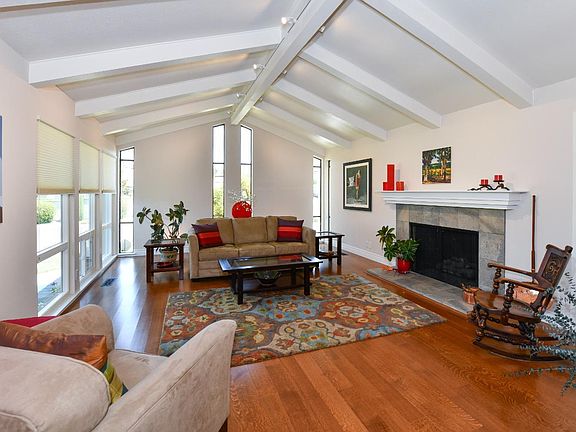 2nd image of 233 Saint Andrews Drive