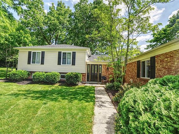 2nd image of 130 Terrace Villa Dr